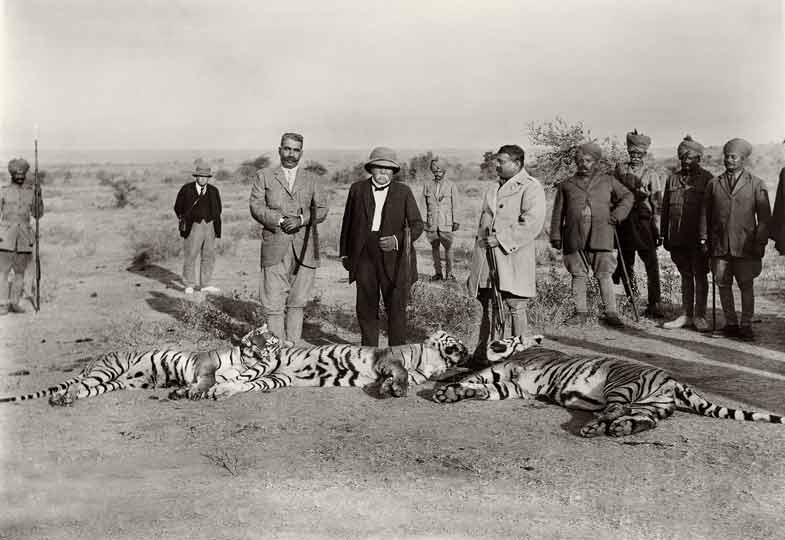 Hunting tigers in Gwalior. L-R Georges Clemenceau, the maharajah Ganga Singh of Bikaner and the maharajah of Gwalior, Madho Rao Scindia, 1921.