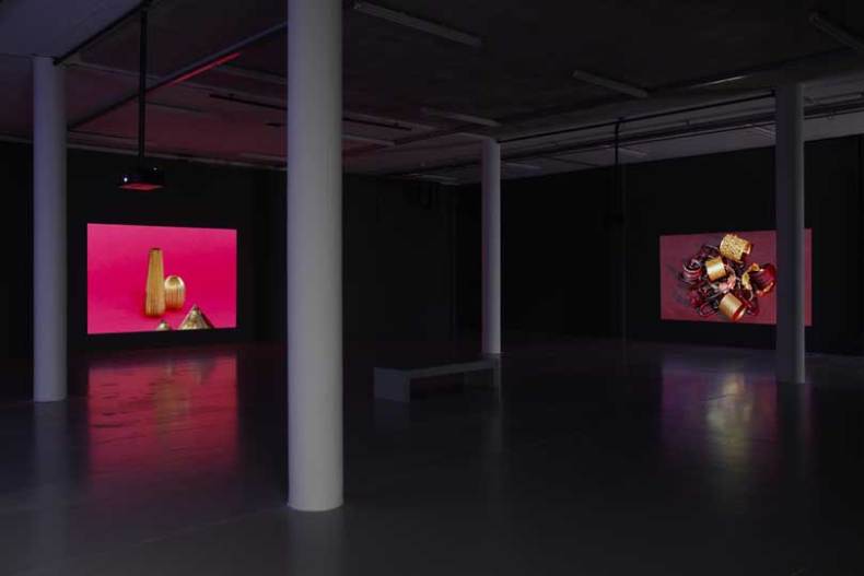 Installation view, including 'Metronomie' (2014; left) and 'Amplifications' (2014; right)
