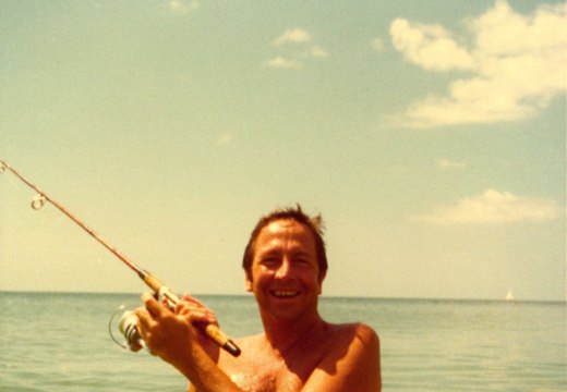 Rauschenberg photographed in Captiva, Florida, 1978. Photo: Attributed to Billy Klüver; courtesy Robert Rauschenberg Foundation