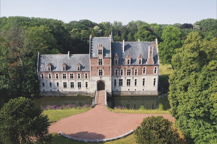 Rubens Castle, Elewijt, erected in 1304 with renovations overseen by Peter Paul Rubens from 1635–40, and modern restorations