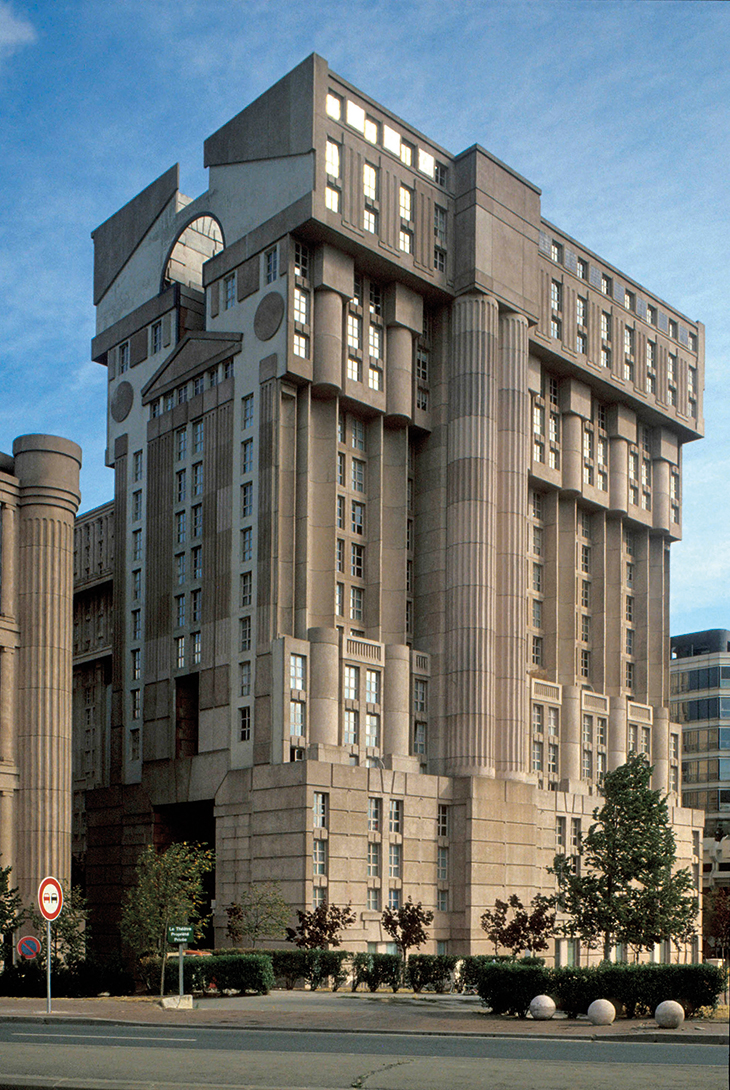 Les Espaces d’Abraxas in Marne-La-Vallée, near Paris, designed by Ricardo Bofill (b. 1939) and completed in 1982.