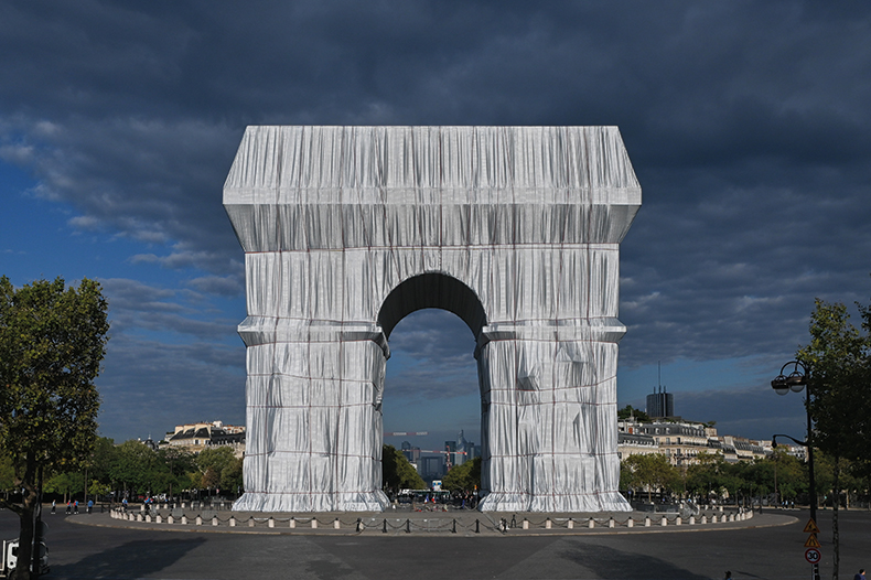 Paris's Arc de Triomphe 'wrapped' by Christo in 2021